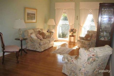 Property photo of 11 Bowness Close Sinnamon Park QLD 4073