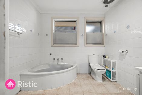 Property photo of 3 Ventnor Crescent Coolaroo VIC 3048