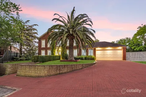 Property photo of 10 The Grove Hillside VIC 3037