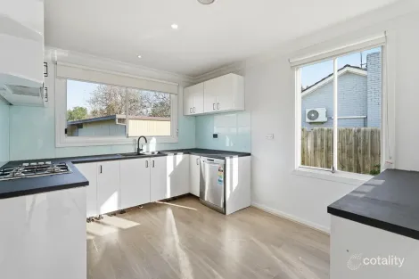 Property photo of 102 Market Road Werribee VIC 3030