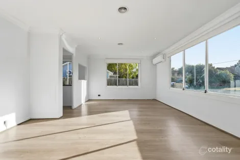 Property photo of 102 Market Road Werribee VIC 3030