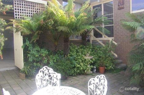 Property photo of 6 Singleton Drive Endeavour Hills VIC 3802