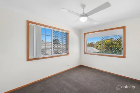 Property photo of 11 Elsemore Court Carrara QLD 4211