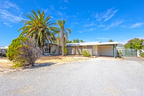 39 Lesueur Dr, Jurien Bay, WA 6516