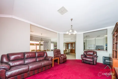 Property photo of 11 Hogan Place Southern River WA 6110
