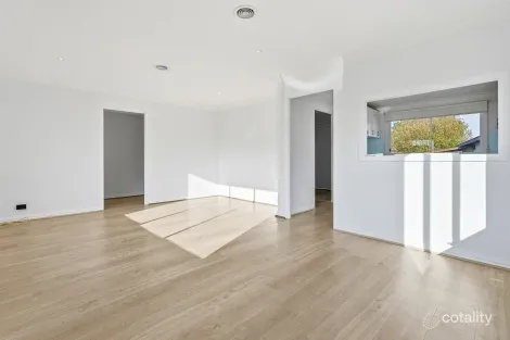 Property photo of 102 Market Road Werribee VIC 3030