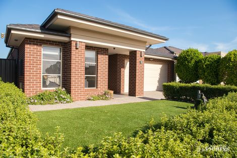 Property photo of 17 Toucan Road Tarneit VIC 3029