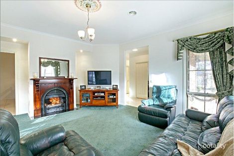Property photo of 10 Wisteria Drive Bundoora VIC 3083