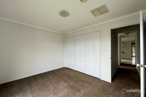 Property photo of 23 Cornwell Crescent Cranbourne East VIC 3977