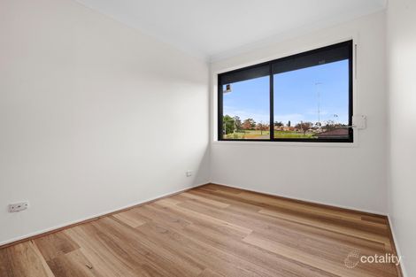 Property photo of 2 Lae Place Glenfield NSW 2167