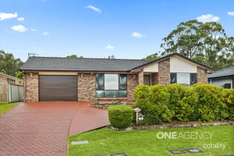 Property photo of 2 Honeysuckle Place Albion Park Rail NSW 2527