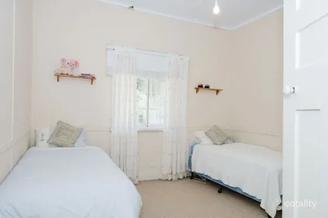 Property photo of 56 Marginata Crescent Dwellingup WA 6213