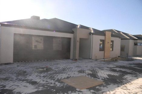 2/7 Hodnet Bend, The Vines, WA 6069