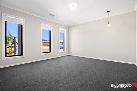 Property photo of 13 Midmar Terrace Thornhill Park VIC 3335