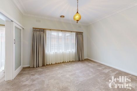 Property photo of 18 Hayes Road Strathmore VIC 3041