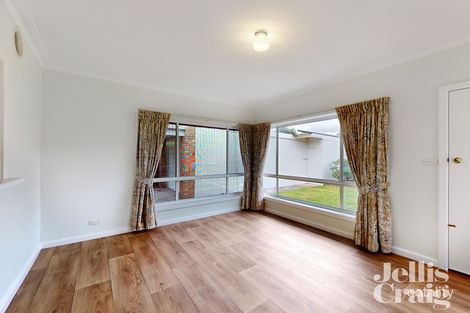 Property photo of 18 Hayes Road Strathmore VIC 3041