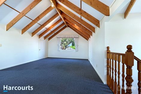 Property photo of 28 Sweet Wattle Place Somerville VIC 3912