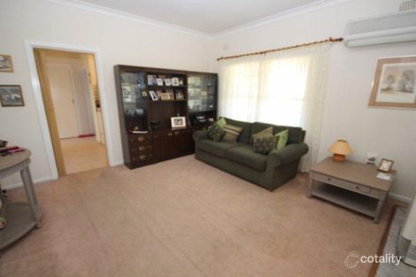 Property photo of 27 Bluett Crescent Turvey Park NSW 2650