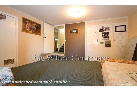 Property photo of 34 Timbarra Crescent Jindalee QLD 4074