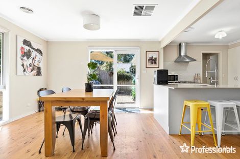 Property photo of 4 Farrar Way Wandin North VIC 3139