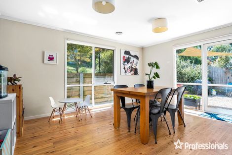 Property photo of 4 Farrar Way Wandin North VIC 3139