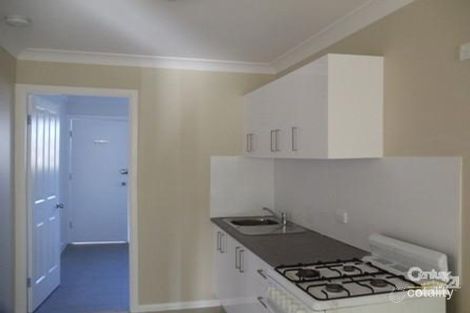 Property photo of 7 Roderigo Close Rosemeadow NSW 2560