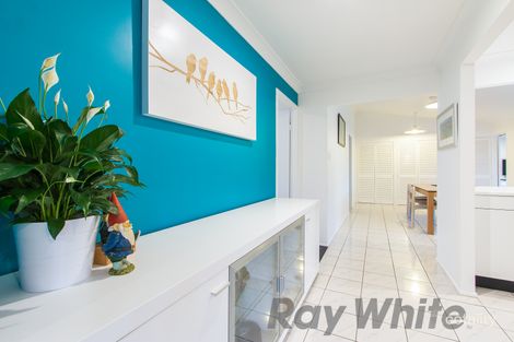 Property photo of 33 Ulverston Way Lakelands NSW 2282
