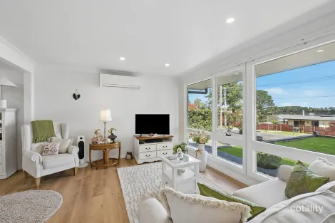Property photo of 11 Maple Grove Wentworth Falls NSW 2782