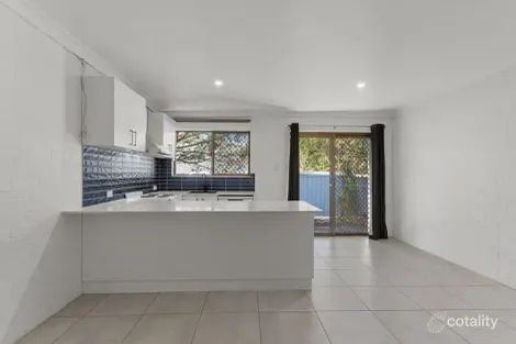 Property photo of 2/5 Herbert Street Bundamba QLD 4304