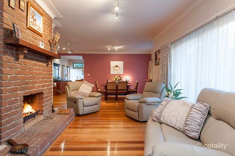 Property photo of 11 Carisbrook Crescent Lower Plenty VIC 3093