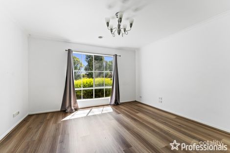 Property photo of 5 Golders Green Walk Caroline Springs VIC 3023