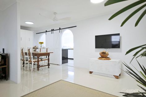 Property photo of 1/69 Golden Four Drive Bilinga QLD 4225