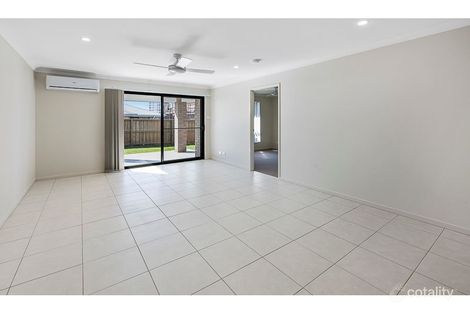 Property photo of 3A Flavum Street Fletcher NSW 2287