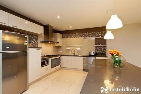 Property photo of 7 The Rise Narre Warren North VIC 3804