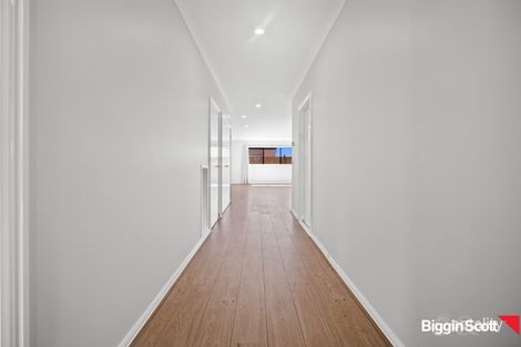 Property photo of 13 Midmar Terrace Thornhill Park VIC 3335