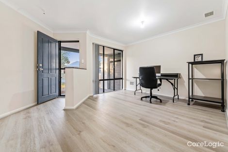 Property photo of 29 Ornata Bend Banksia Grove WA 6031