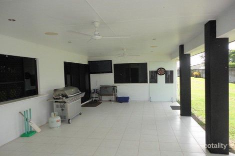 Property photo of 9 Poulsen Drive Marian QLD 4753