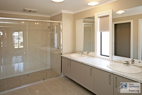 Property photo of 14 Emery Drive Clyde North VIC 3978