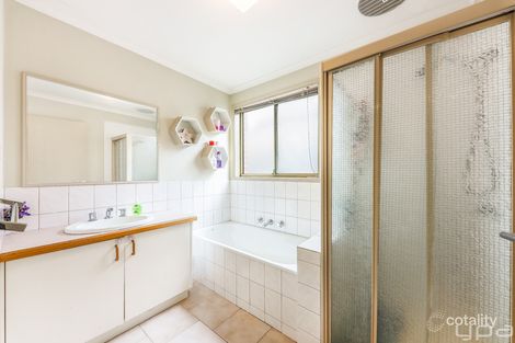 Property photo of 3/10-12 Avalon Avenue Broadmeadows VIC 3047