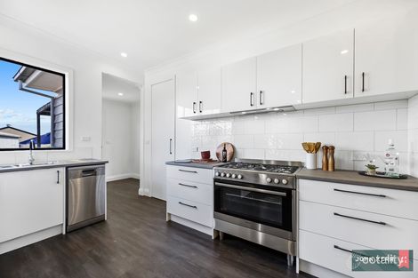Property photo of 16 Trent Street Newborough VIC 3825