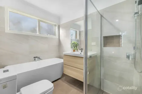 Property photo of 1/92 Mountain Gate Drive Ferntree Gully VIC 3156
