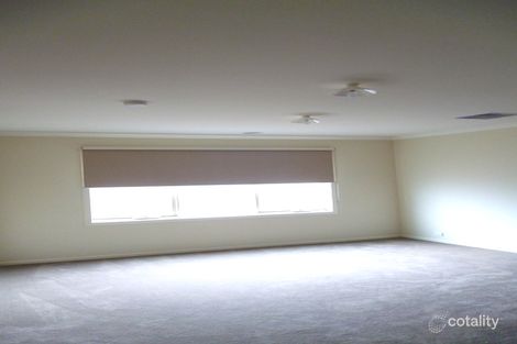 Property photo of 21 Lewins Rail Avenue South Morang VIC 3752