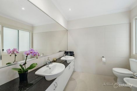 Property photo of 15A Finlayson Street Doncaster VIC 3108