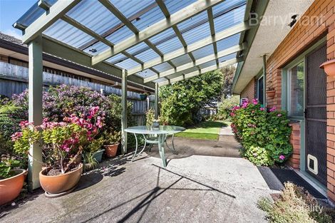 Property photo of 1 Mayfair Court Keysborough VIC 3173