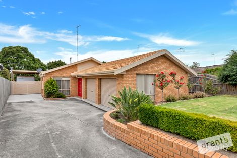 48 Leigh Dr, Pakenham, VIC 3810