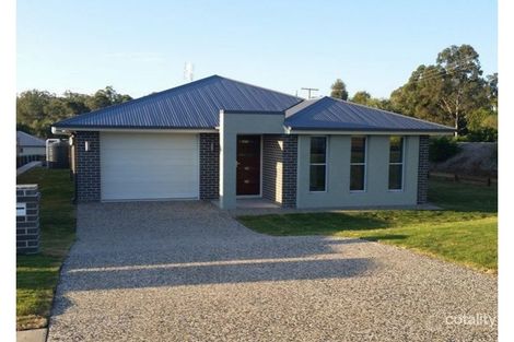 2 Cedarwood Dr, Crows Nest, QLD 4355