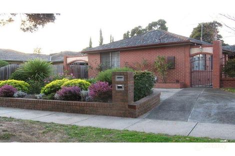 19 Tiverton Dr, Mulgrave, VIC 3170