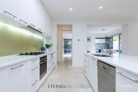 Property photo of 24 Minvi Terrace Cairnlea VIC 3023
