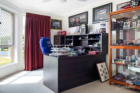 1 Intrepid Ct, Newport, QLD 4020