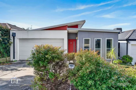 35 Botham Cres, Pakenham, VIC 3810